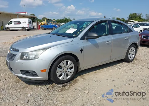 2013 Chevrolet Cruze Ls Auto z USA, uszkodzony, nr VIN 1G1PA5SH9D7318412